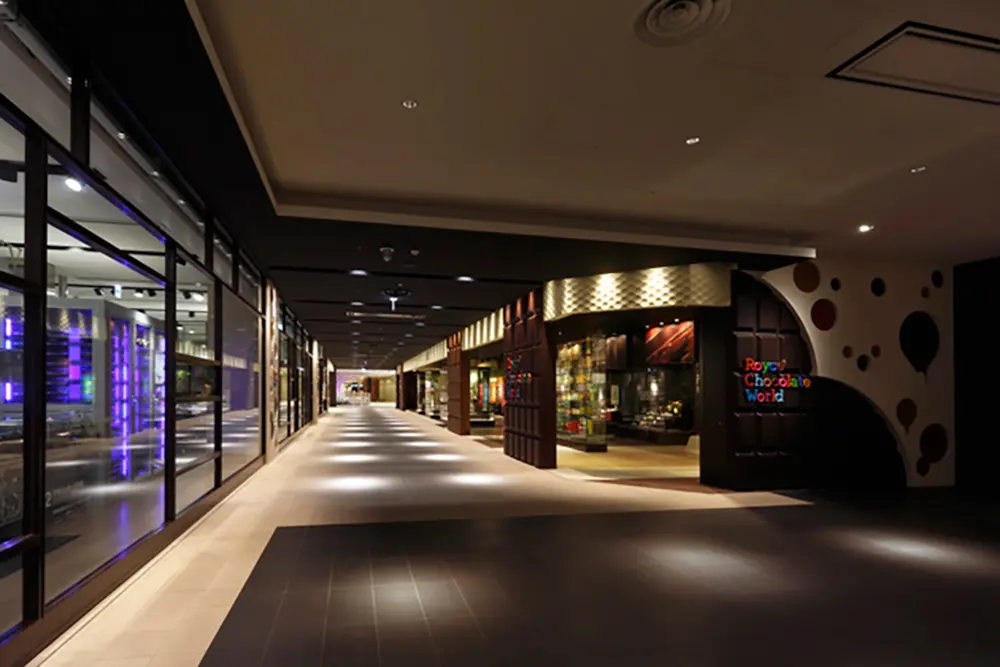 Royce' Chocolate World: Japan's first chocolate factory and museum in an airport