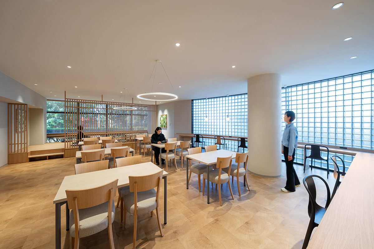 午餐和放松的充值休息室