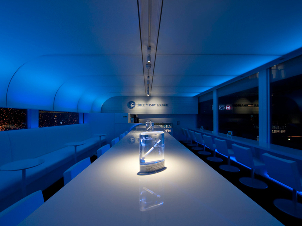 BLUE WINDY LOUNGE