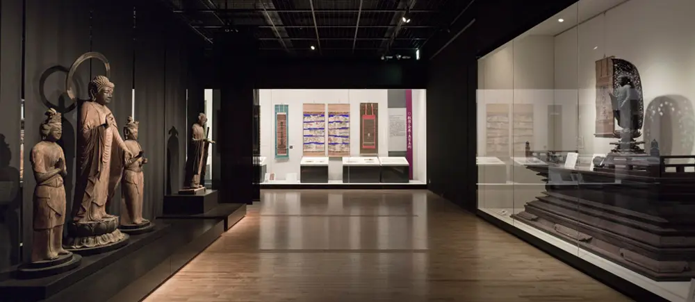 Valuable materials are borrowed from many temples and related institutions to create a comprehensive exhibition on Japanese Buddhism.