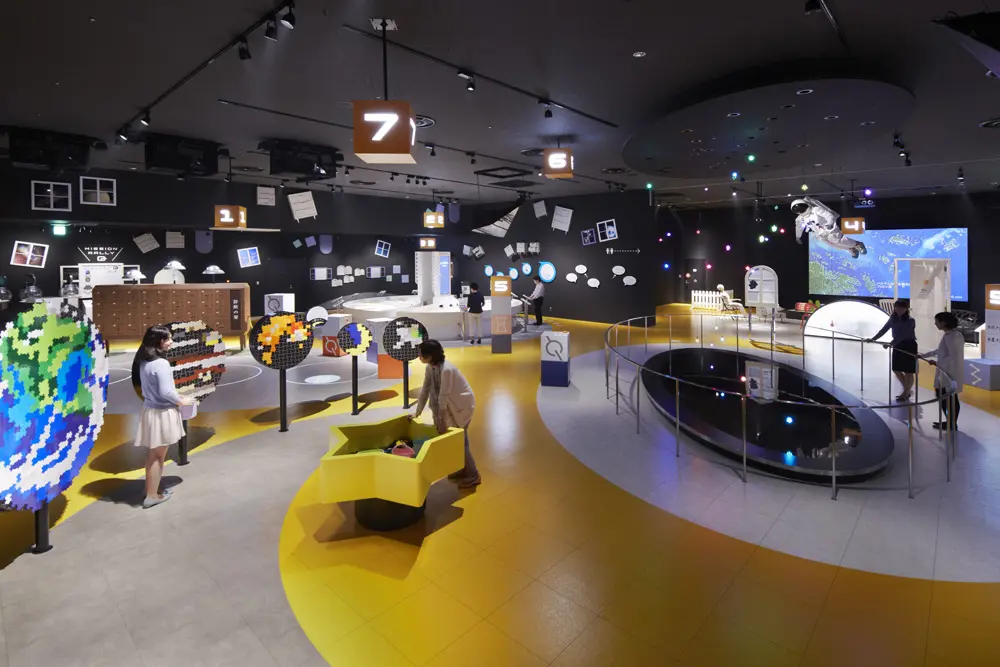 "Imagination" is a place where you can enjoy a variety of items created with the theme of the universe as imagined and created by humans.