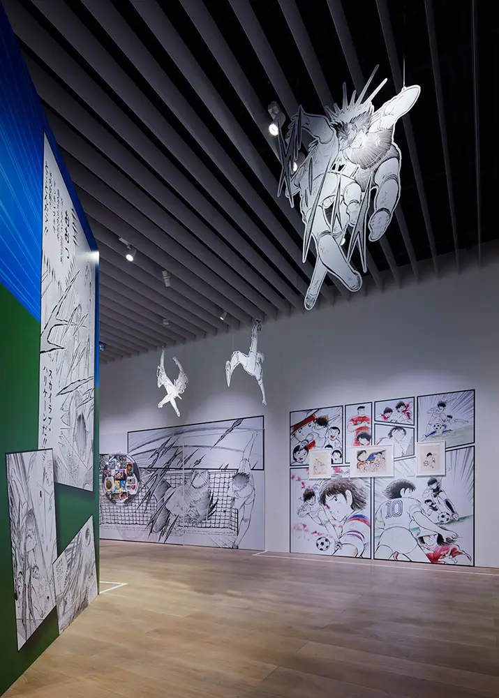 高橋陽一『キャプテン翼』©高橋陽一／集英社<br>名場面の数々が原画展示と空間グラフィックで生き生きとよみがえる