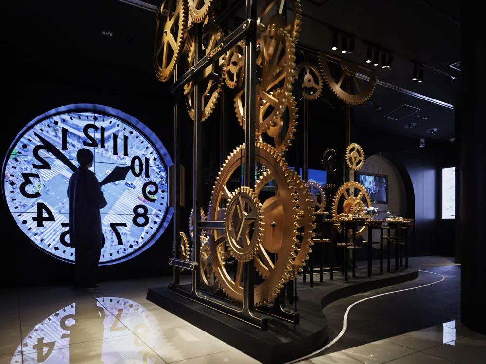 The Seiko Satellite Museum on the first floor is modeled after the inside of the Wako clock tower.