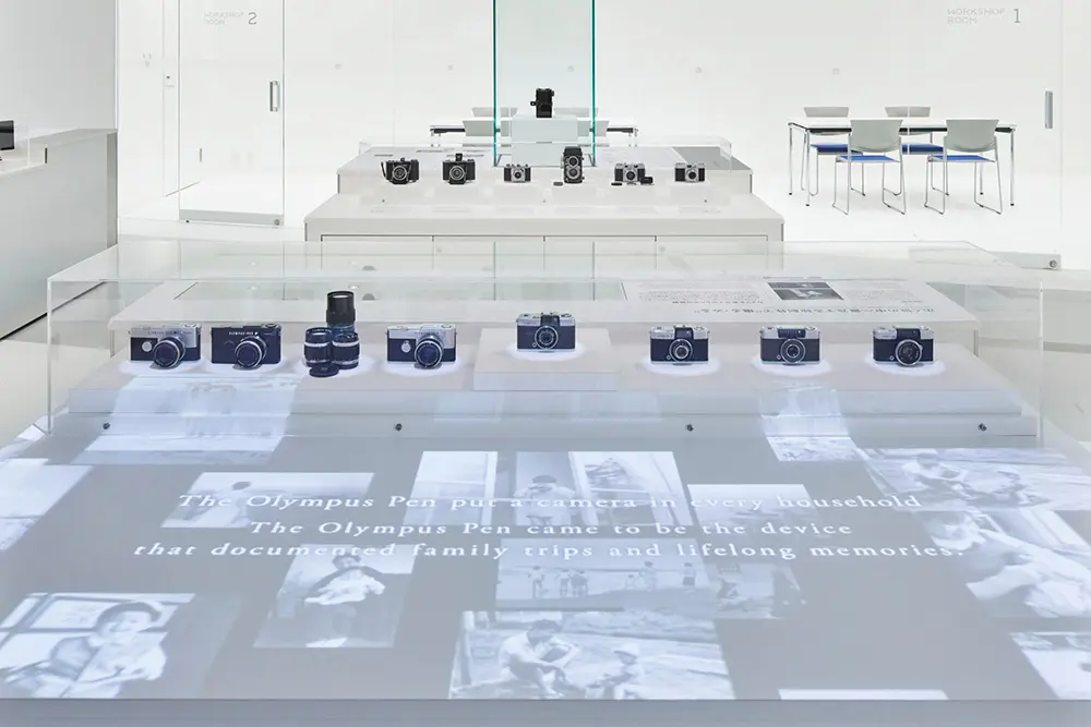 実物展示と映像を組み合わせ、飽きることなくすべての製品を見ていただけるような工夫を盛り込む