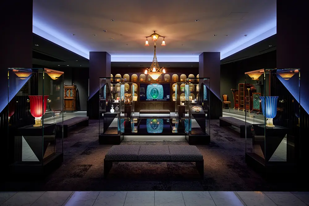 [Exhibition Room 4] Art Lounge | A lounge space where you can relax and watch Video introducing the highlights of the artworks, or read books.