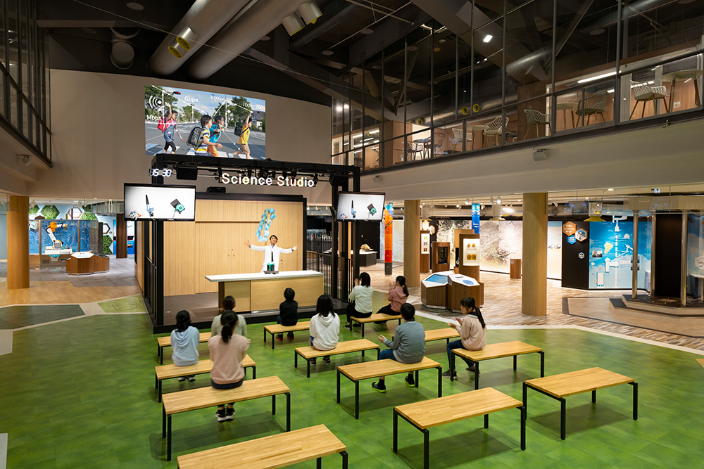 通过科学展诞生的多代交流