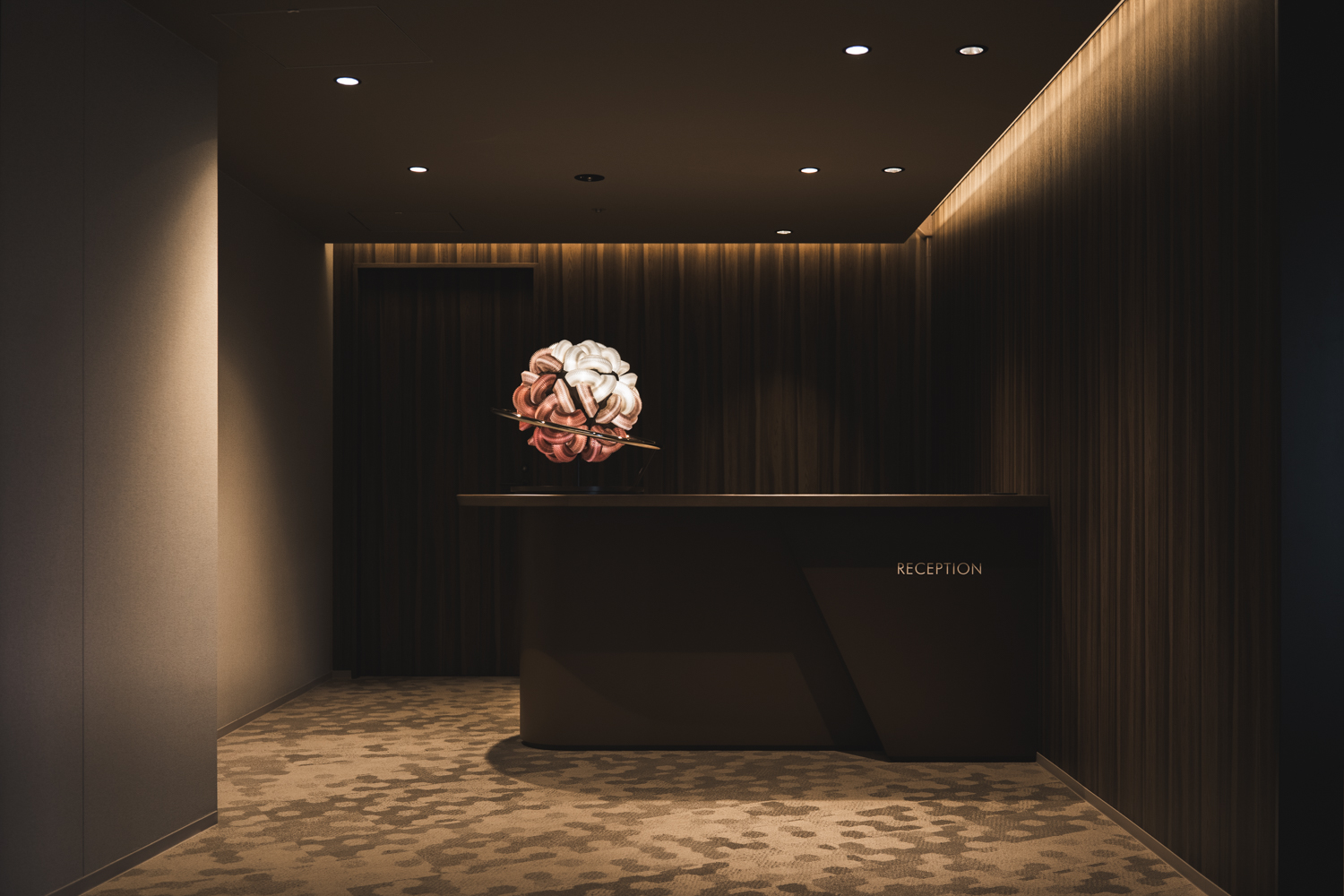 「The Spark」宮本厚樹：ゴールへ吸い込まれる一投をイメージした折り紙アート