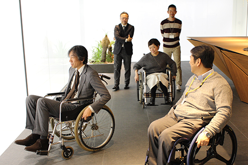 Experiencing wheelchairs
