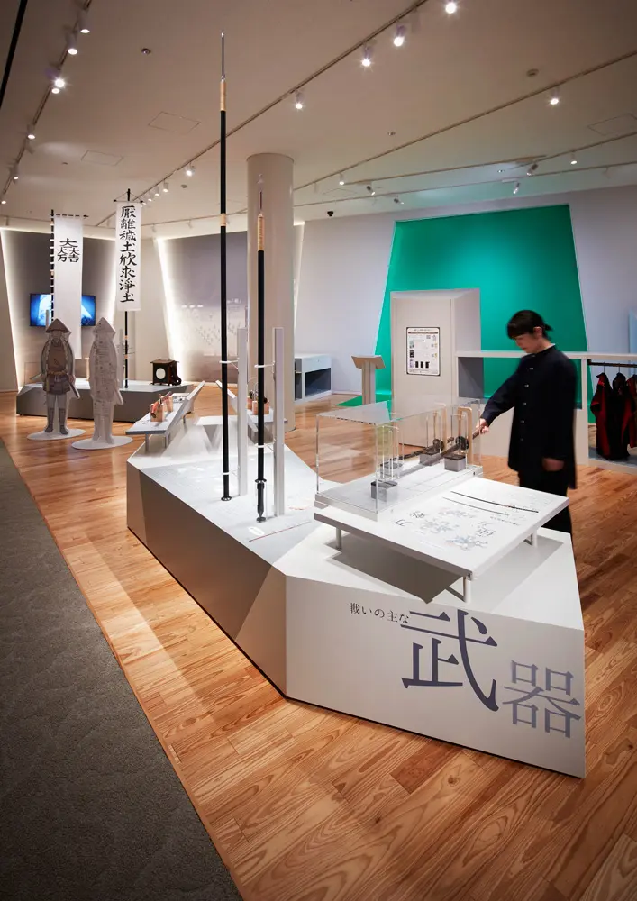 2nd floor "Exhibition Room": A detailed explanation of how the Battle of Sekigahara has been passed down through the generations, with historical materials included