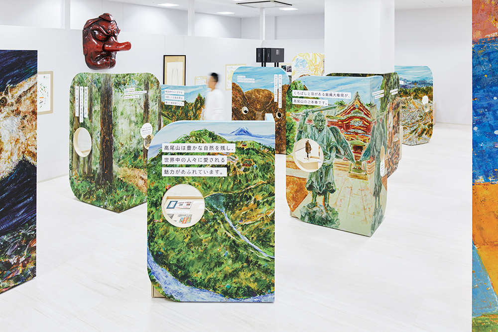 八王子の歴史や文化をイラストで表現した展示空間の表側