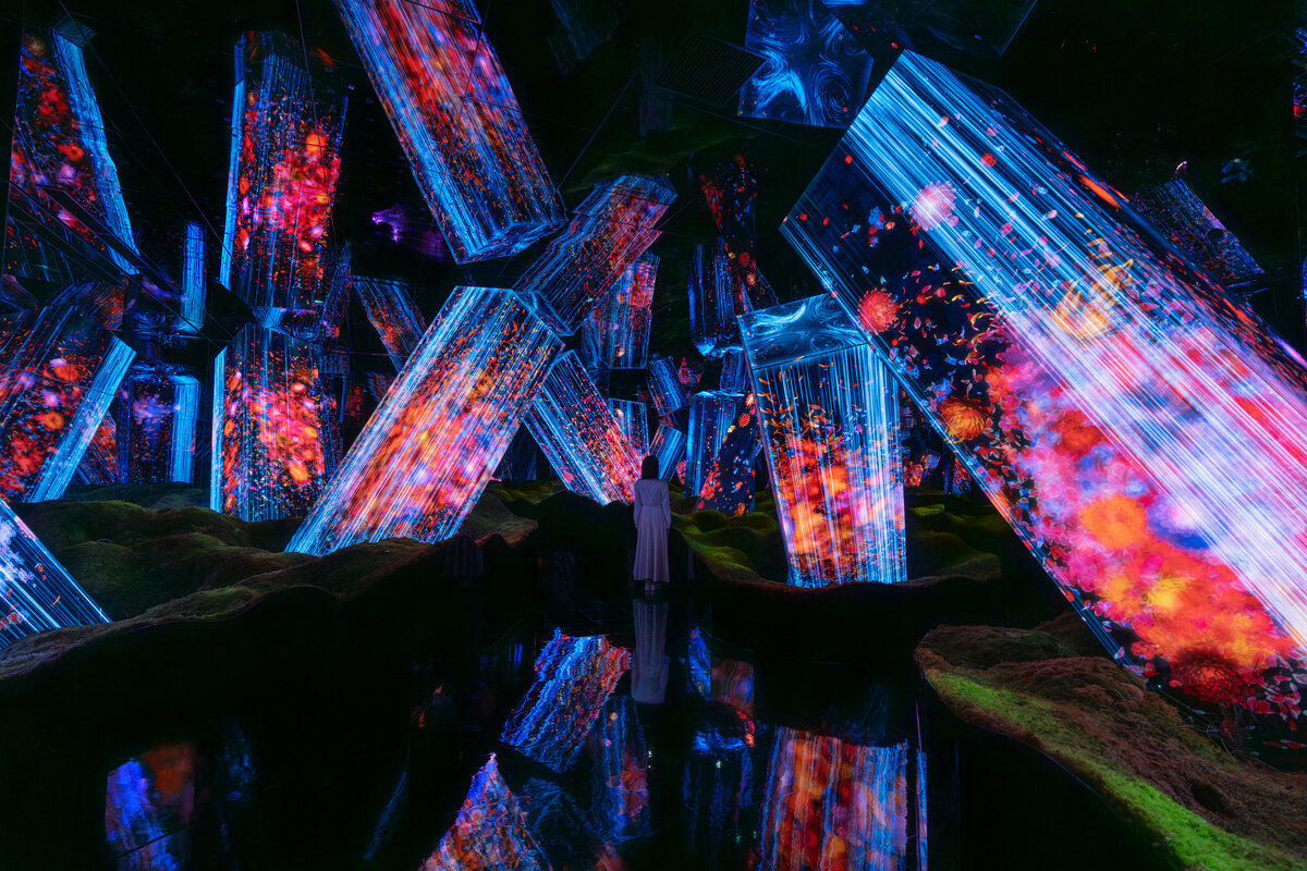 teamLab,&nbsp;Megaliths in the Open Universe&nbsp;© teamLab: Repeated prototype testing with clients and then implemented the work in real space