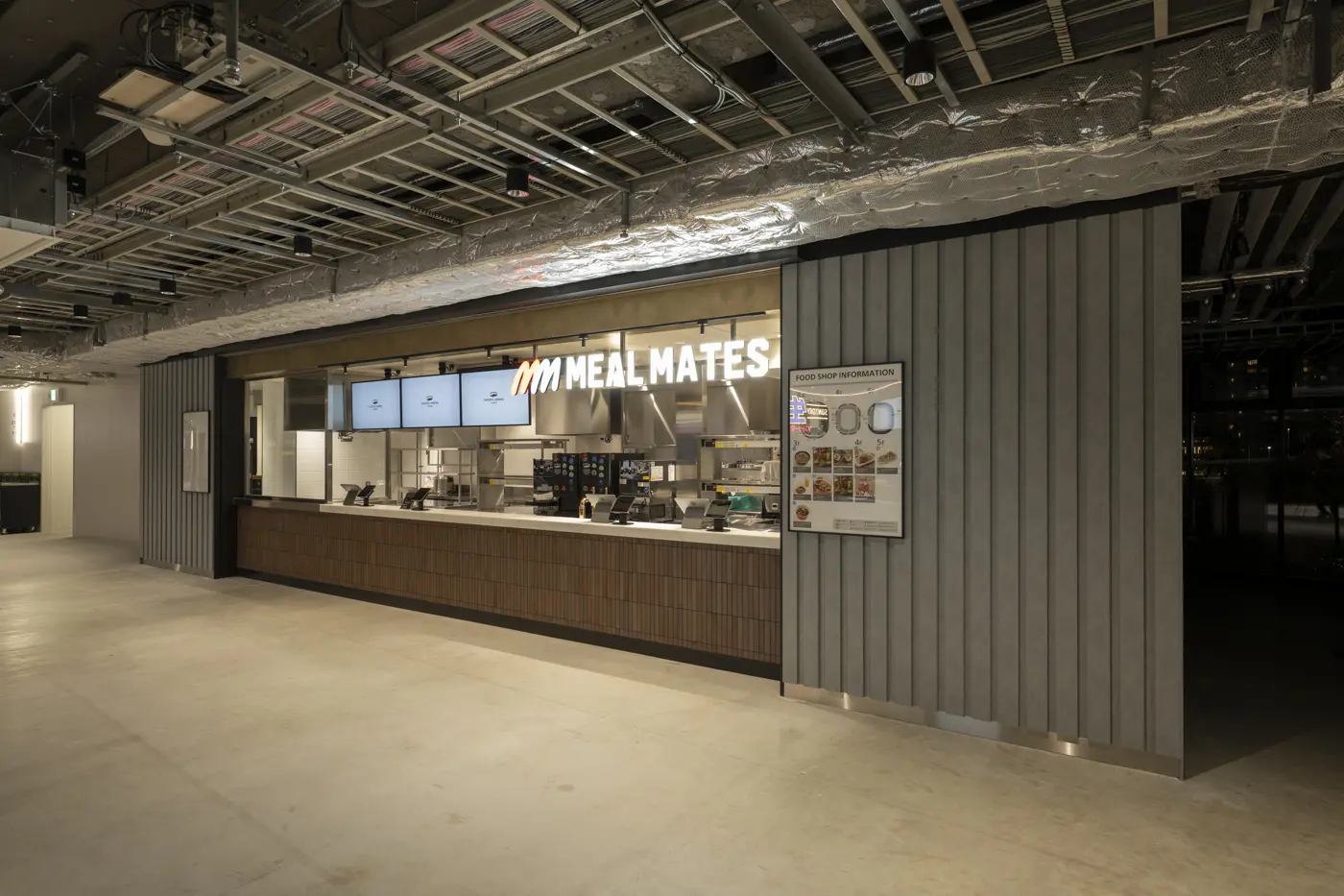 3rd floor "MEAL MATES": A store offering collaborative menus with clubs and players