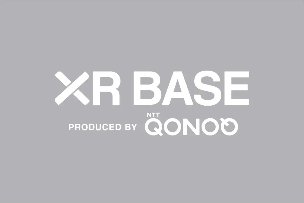 「XR BASE」のロゴデザイン。様々なソリューションが交差するイメージを表現した「X」にNTTコノキューのロゴの要素を用いつつ、特徴づけた