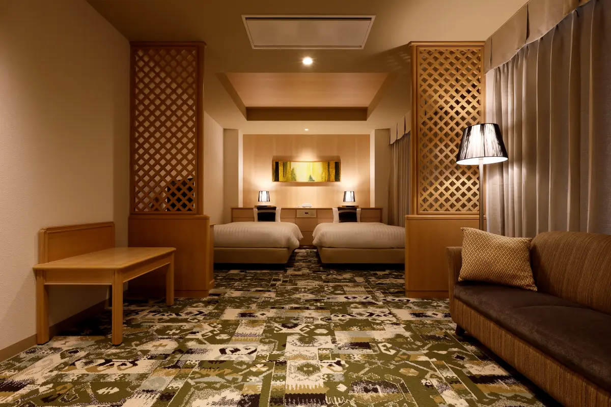 The Executive Twin room has been transformed into a modern guest room while controlling the existing classical design and harmonizing it with the surrounding environment.